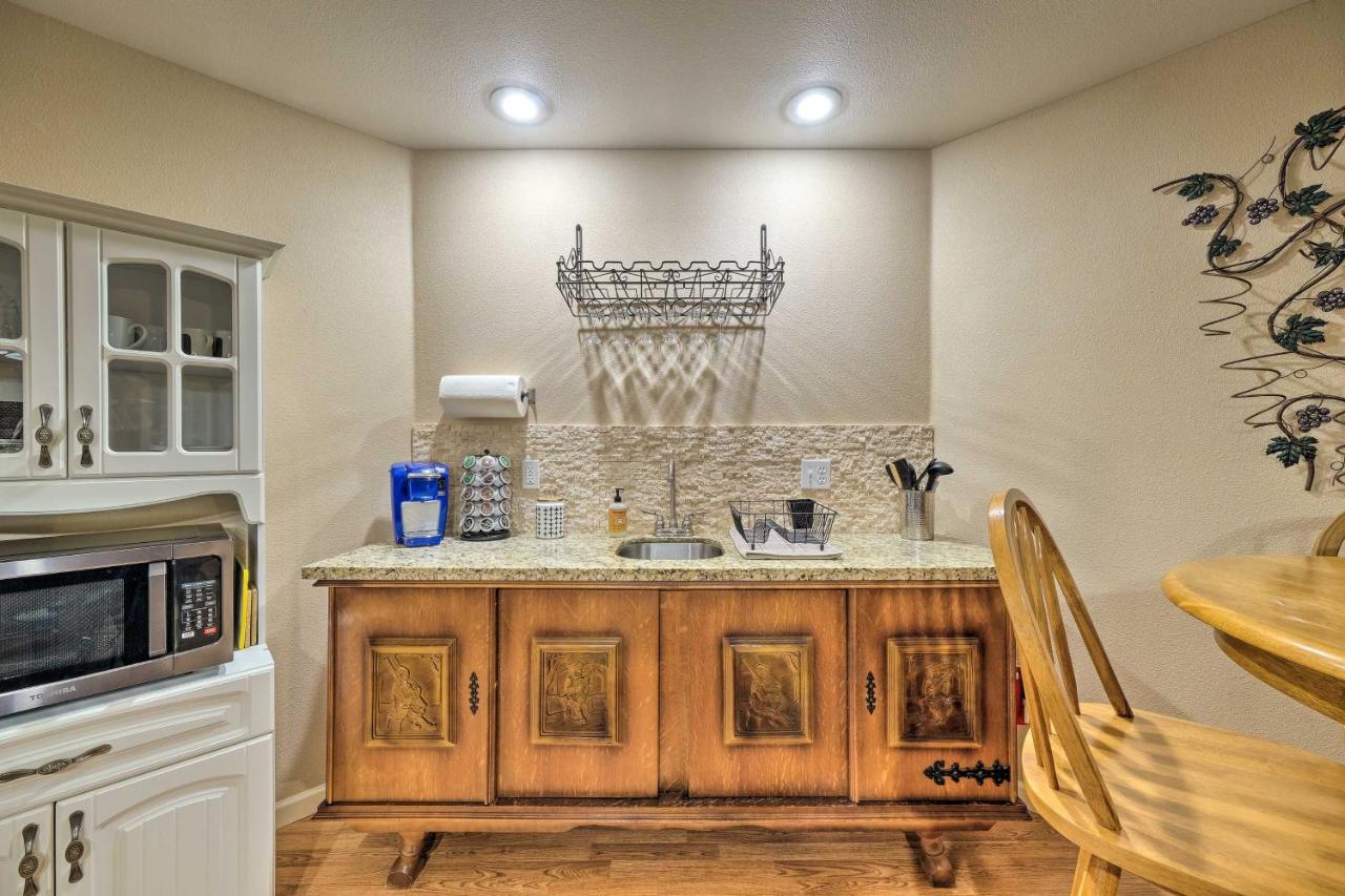 Convenient Apt With Fire Pit About Half-Mi To Lake! Гровленд Экстерьер фото